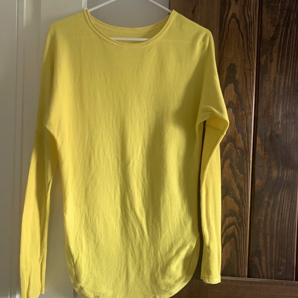 Lululemon long sleeve sweater
